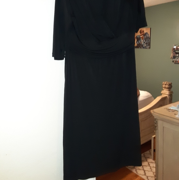 Nice Comfy Dress - Picture 3 of 3